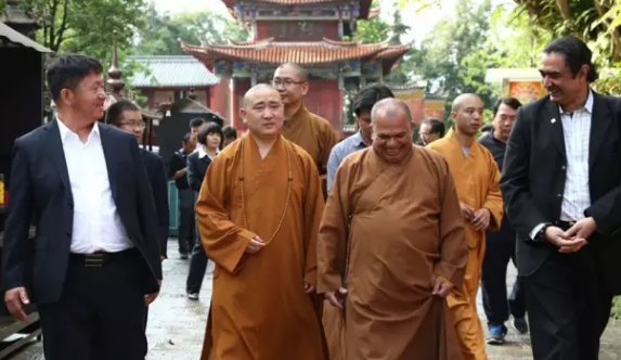 世界佛教徒聯(lián)誼會副會長、世佛聯(lián)駐聯(lián)合國教科文組織使團團長釋法寶大法師蒞臨恒益集團指導
